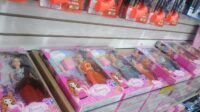 MUÑECA BEAUTY SUITCASE